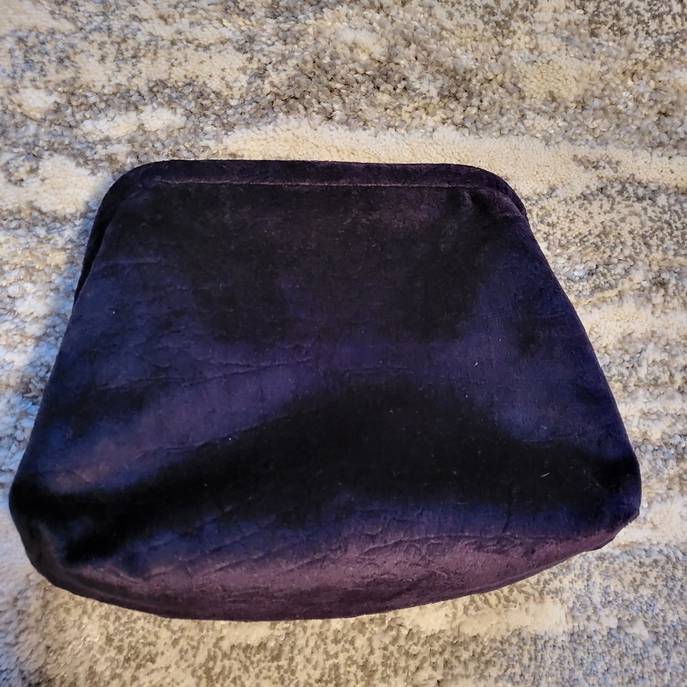 Anthropologie Mollie Midnight Navy Velvet Clutch - Picture 3 of 9